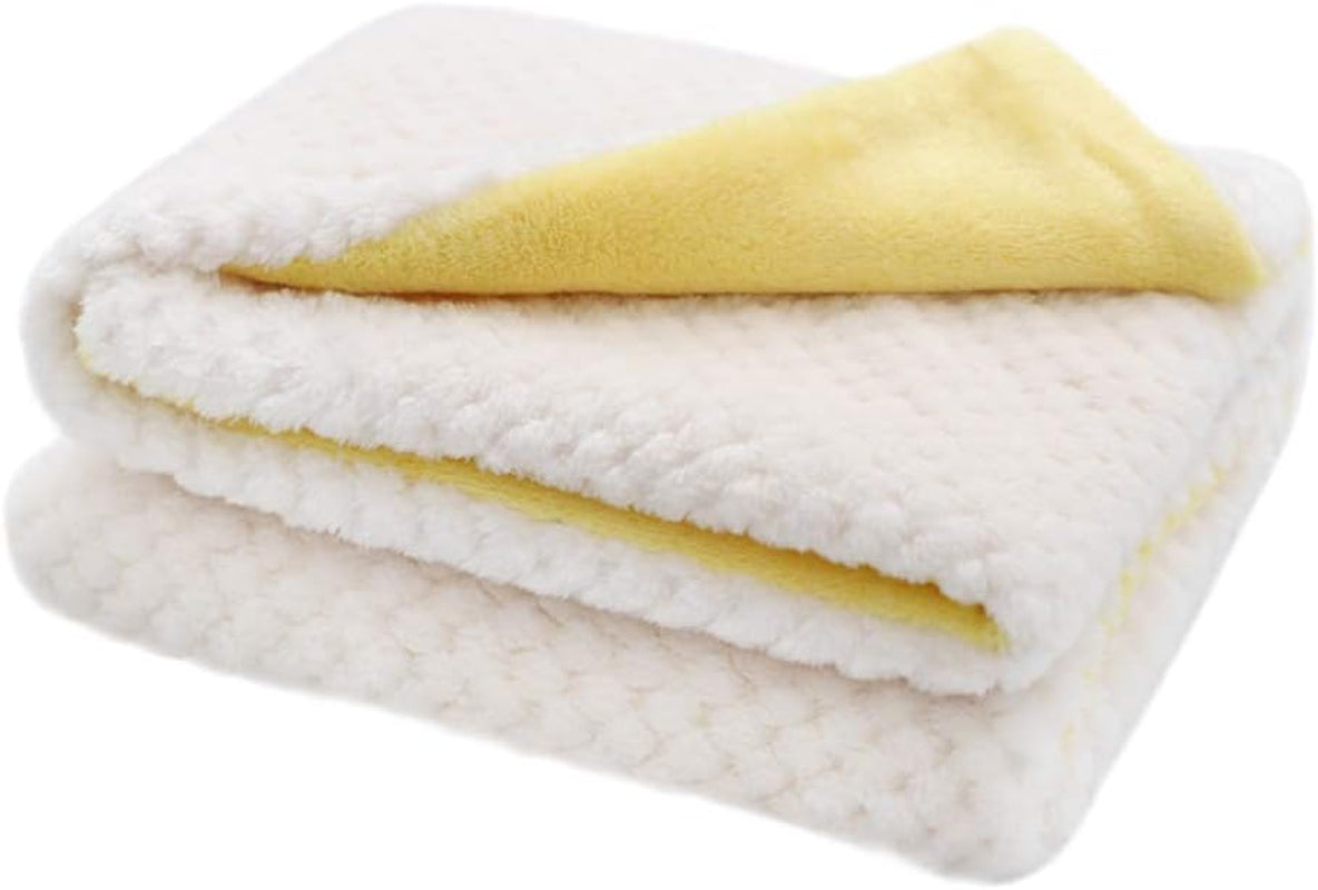 Premium Fluffy Fleece Blanket, Soft and Warm Pet Throw for Cats