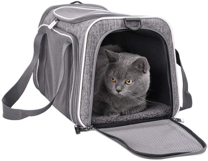 Soft Cute Travel Pet Carrier Bag for Medium Cats